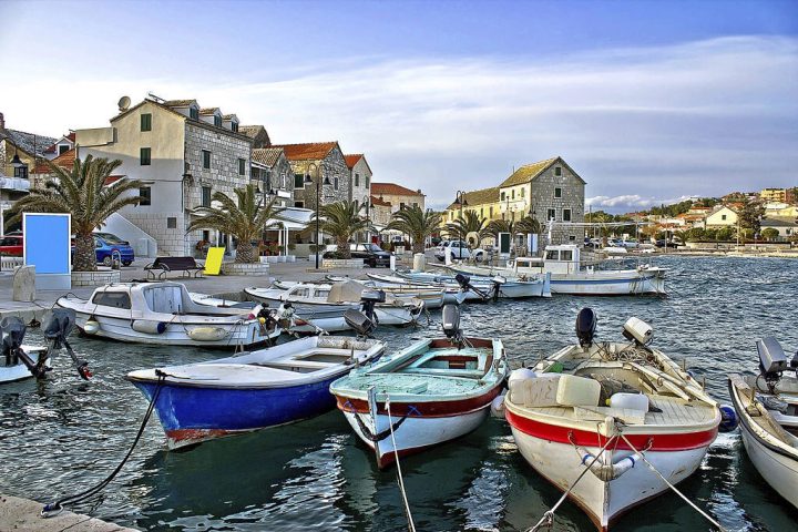dalmatian town of primosten kroatien