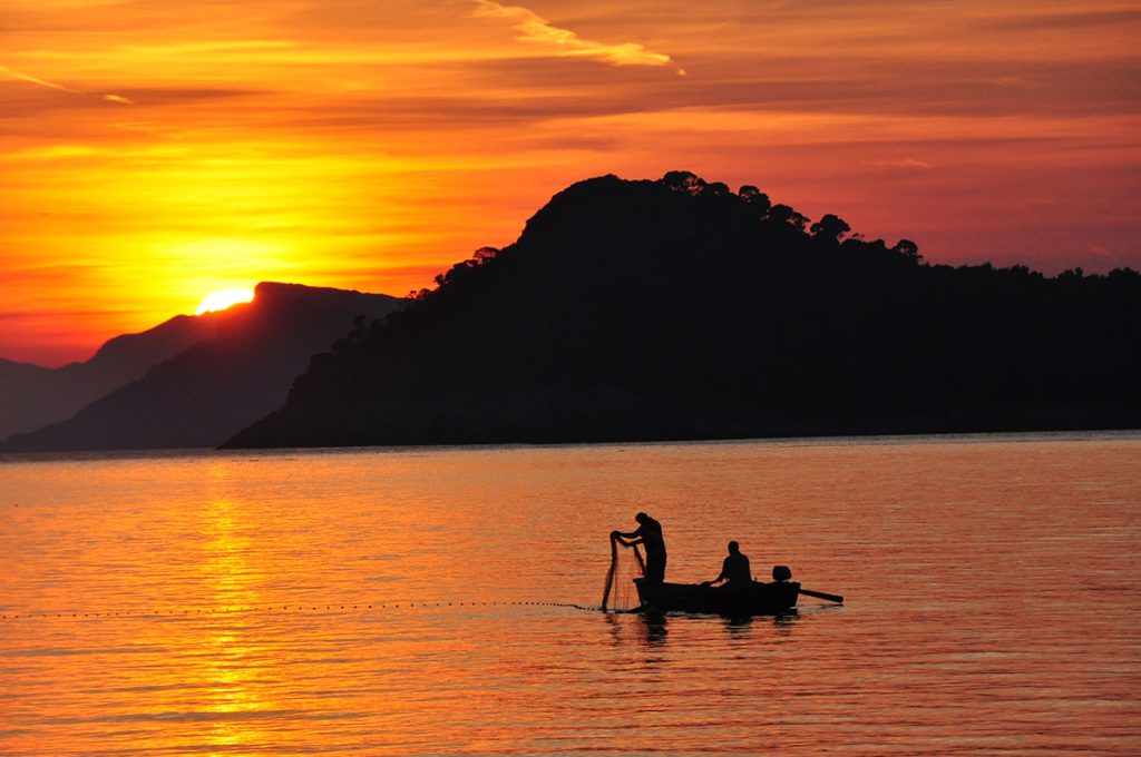Elaphiti Sipan Sunset Fishermen
