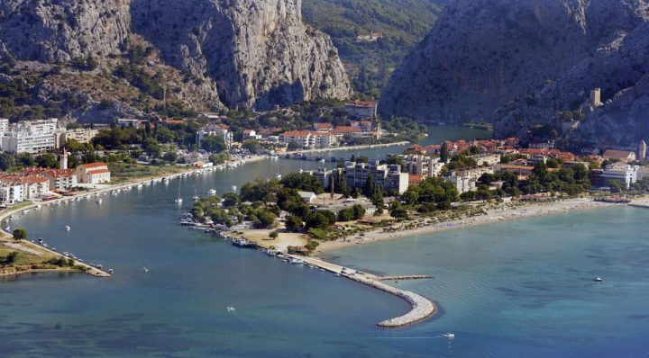 omis