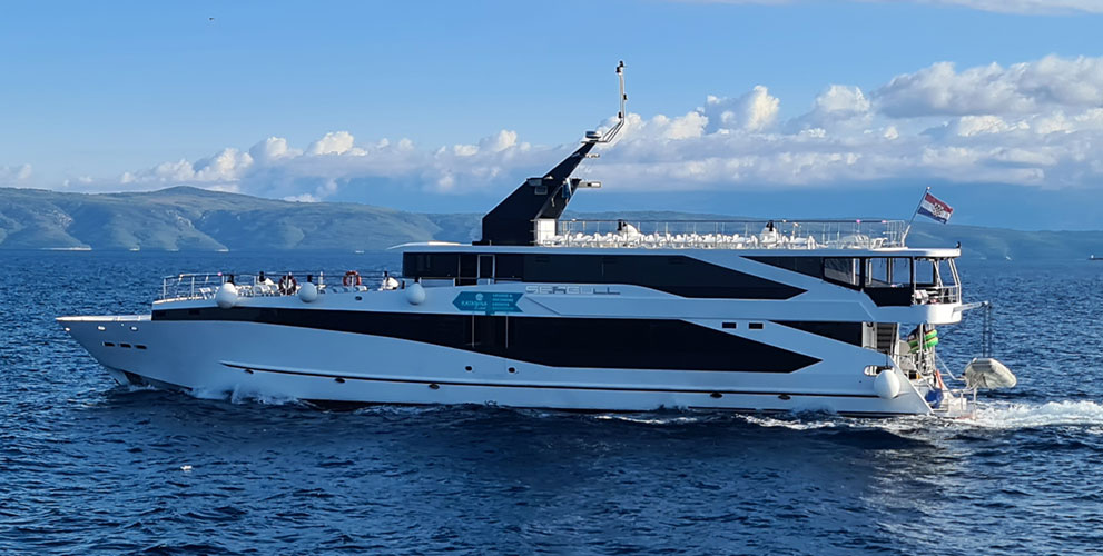 Premium Superior Boat Category