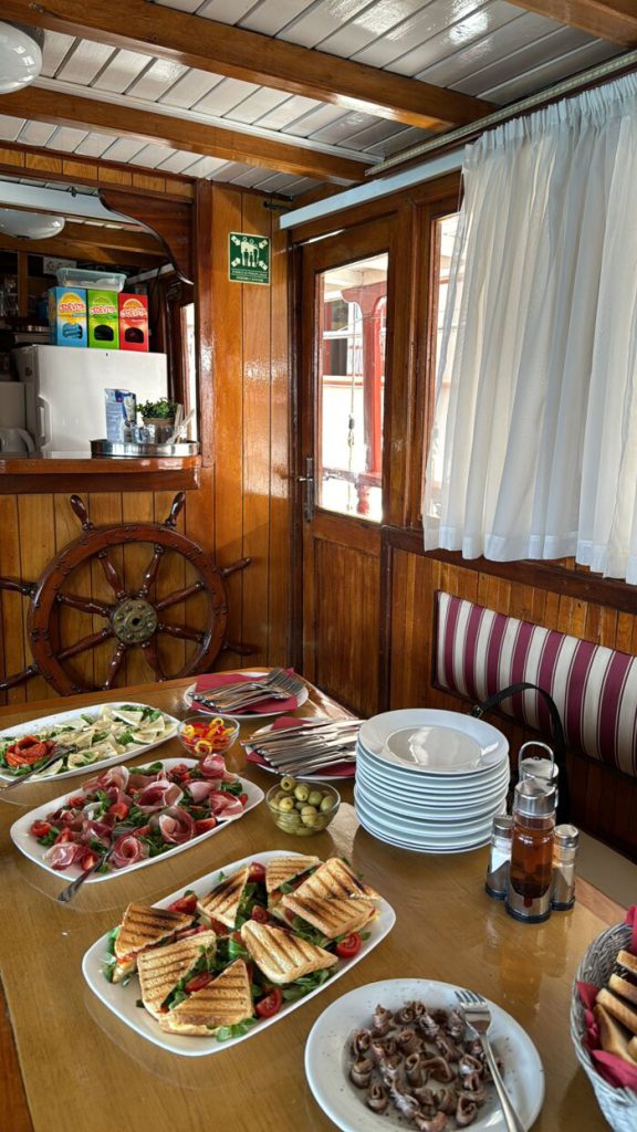 Traditional Ensuite Toma